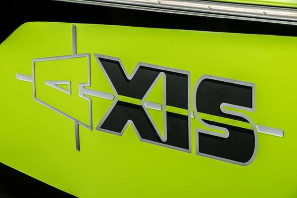 2016-Axis_T23_studio-decal_lowres