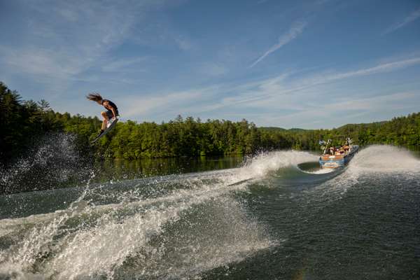 2022_M220_Supreme_Wake